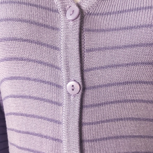 3 for $75!!! Vintage Gloria Vanderbilt button up sweater, Small - Picture 3 of 4